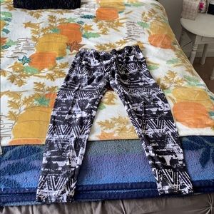Gio print black and white leggings